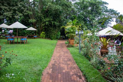 Hotel Izaak Walton Inn