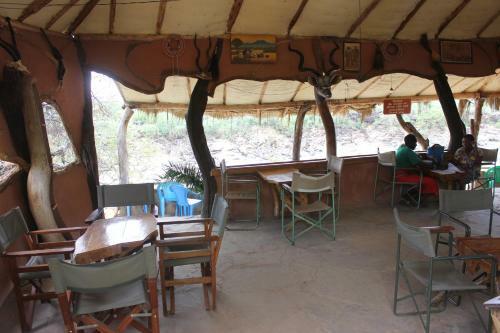 Lion's Cave Camp, Samburu