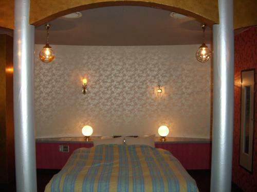 Hotel Zone (adult Only)