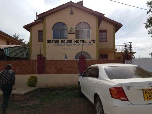 Dream House Hotel