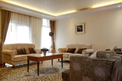 Alba Hotel Meru