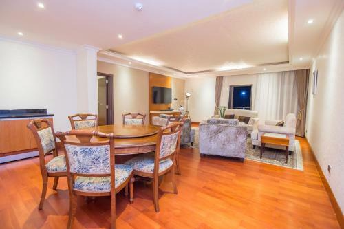 Alba Hotel Meru