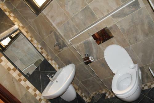 Hotel Cranes Suites