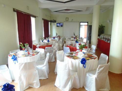 Palmers Hotel Ltd