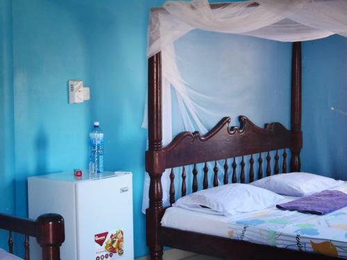 Young Safari Hotel