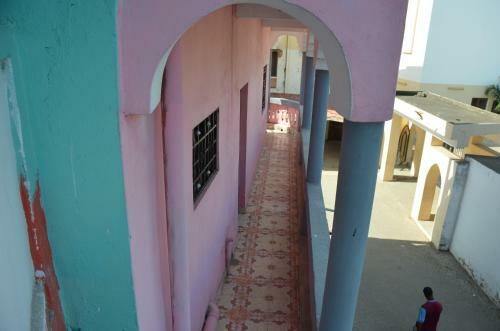 Young Safari Hotel