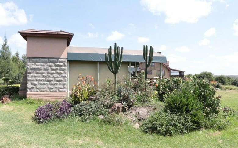 Hostal Sangare Gardens