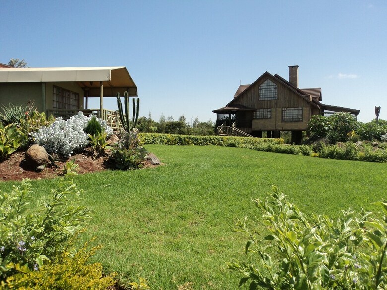 Hostal Sangare Gardens