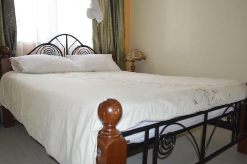 Court Apartments Samra