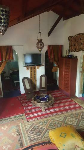 Rosslyn Lone Tree Cottage