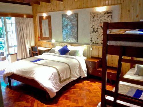 Hotel Amani Gardens Inn