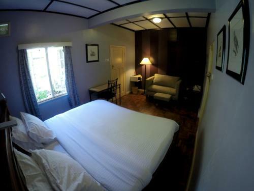 Hotel Amani Gardens Inn