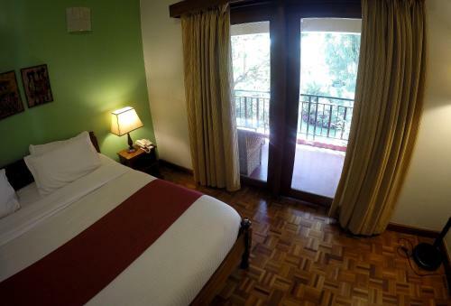 Hotel Amani Gardens Inn