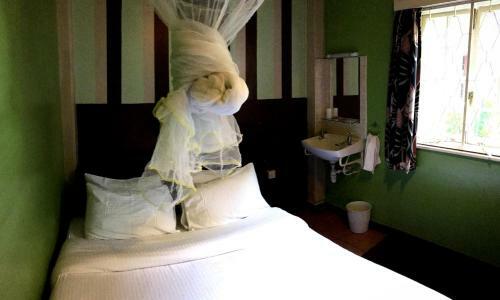 Hotel Amani Gardens Inn