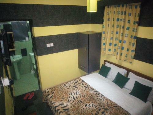 Sagwe Furnished Apartments