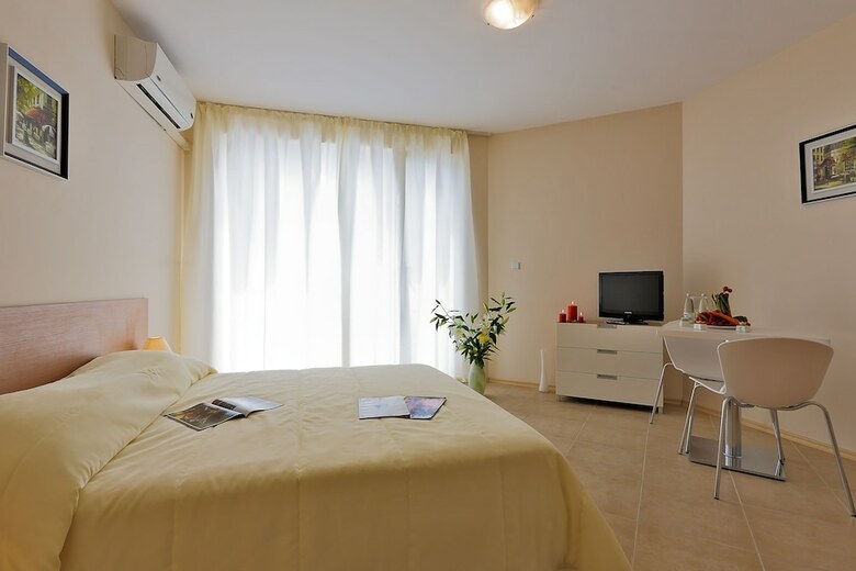 Emberli Aparthotel