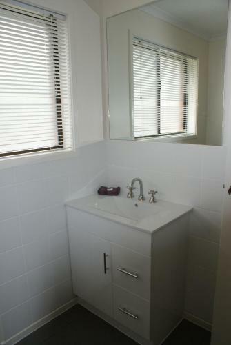 Warrnambool Holiday Park And Motel