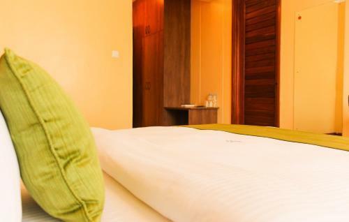 Lia Hotel & Training Centre