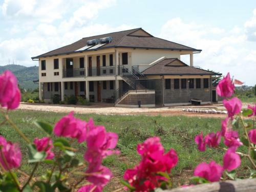 Hostal Voi Lutheran Guesthouse