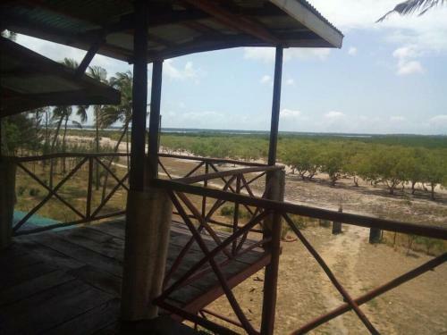 Lodge Eagle Camp Mida Creek