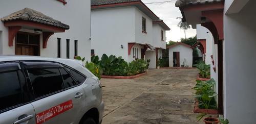 Benjamin's Villas