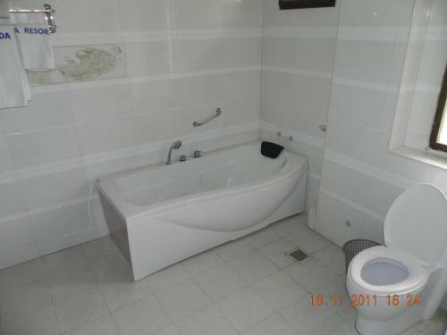 Hotel Lambada Holiday Resort Mombasa
