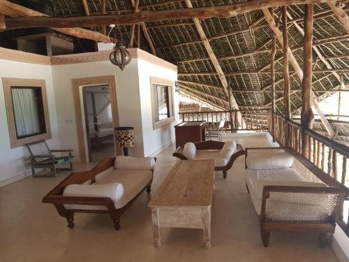 Bed & Breakfast Alawi Boutique Home
