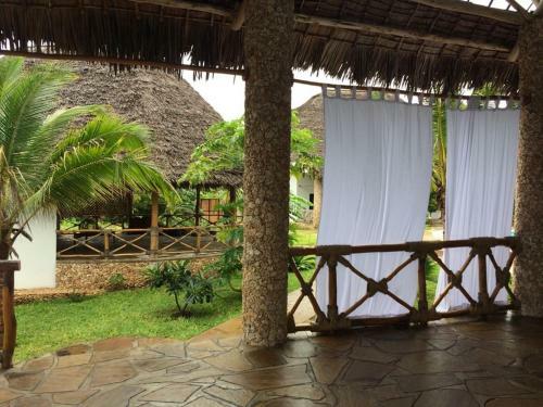Bed & Breakfast Sibil Nyumba Oasis