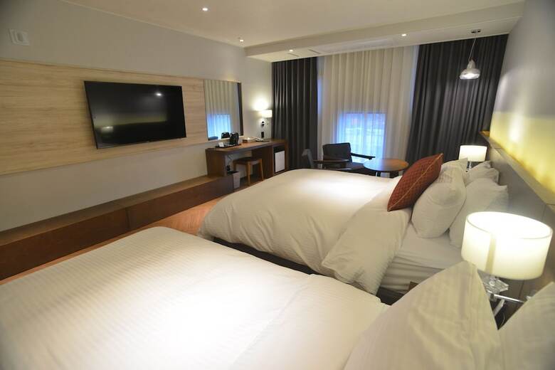 New Grand Hotel