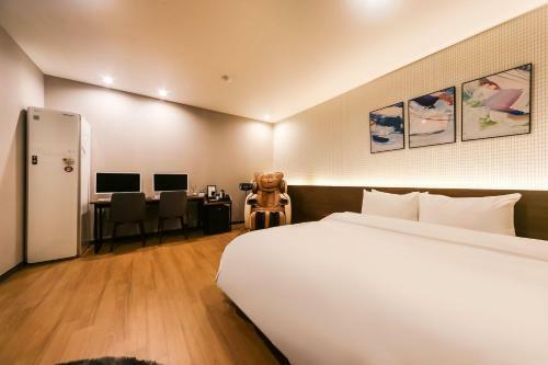 Changwon No.25 Hotel Convention