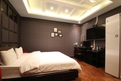 French Code Hotel