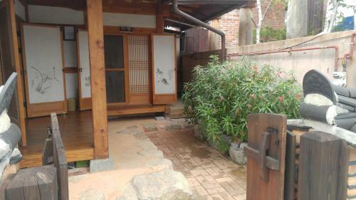 Hostal Nadle Bang