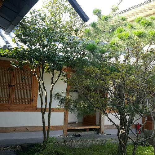 Hostal Sarangnamoo Hanok Guesthouse