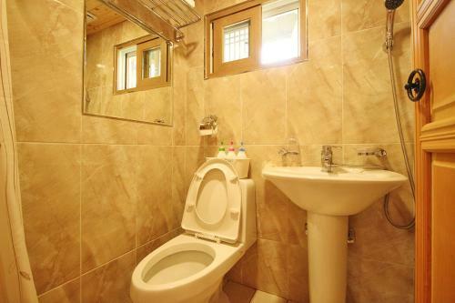 Hostal Sarangnamoo Hanok Guesthouse