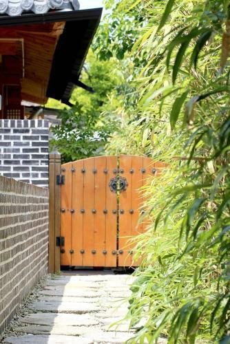 Hostal Sarangnamoo Hanok Guesthouse