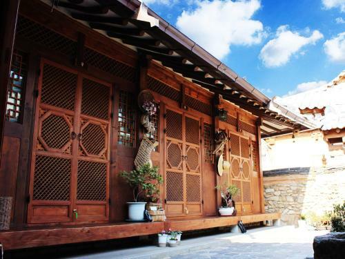 Hostal Dadeul Guesthouse