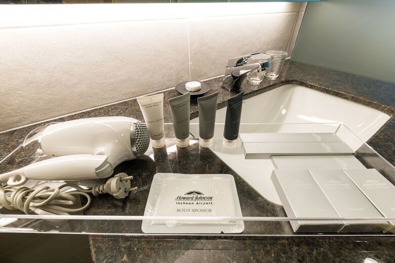 Hotel Howard Johnson By Wyndham Incheon Airport