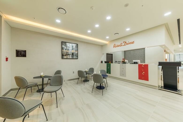 Hotel Howard Johnson By Wyndham Incheon Airport