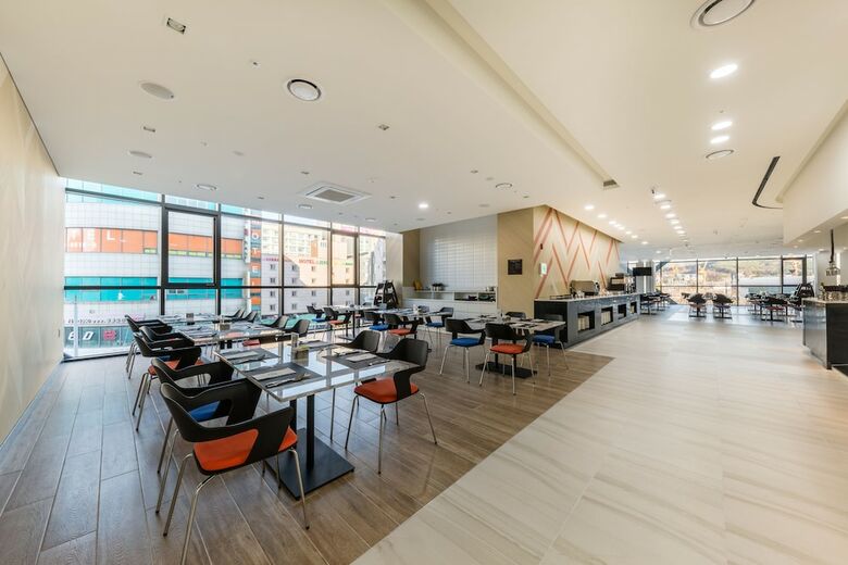 Hotel Howard Johnson By Wyndham Incheon Airport