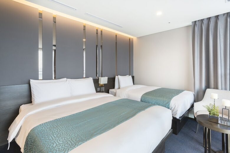 Centum Premier Hotel