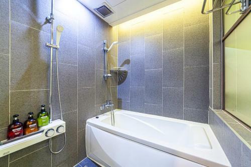 Busan Station Popcorn Hotel