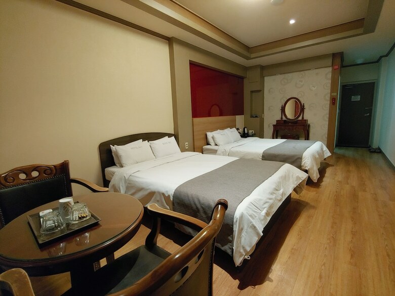Sky Leaders Hotel
