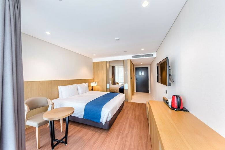 Hotel Sirius