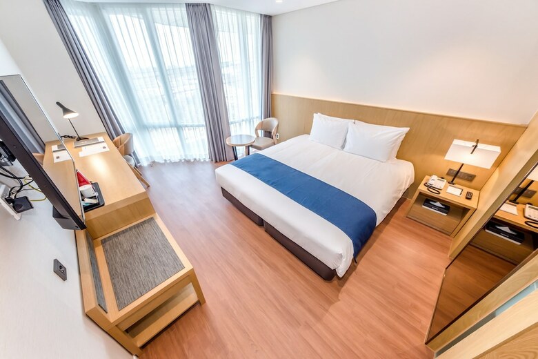 Hotel Sirius
