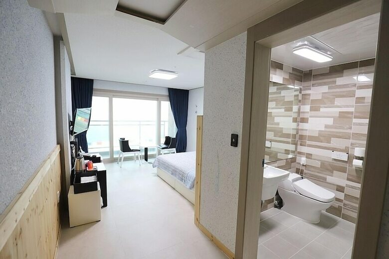 Jeju J Bada Hotel