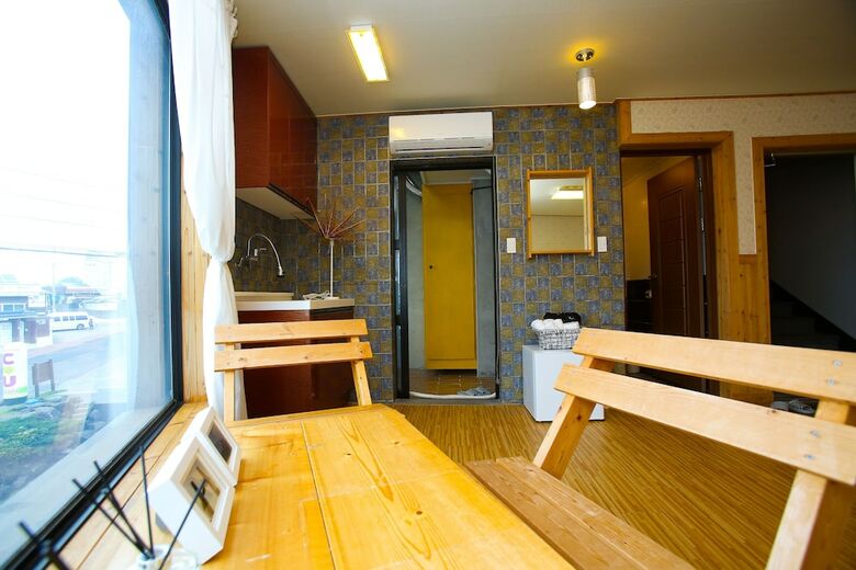 Hostal Sea And Bike