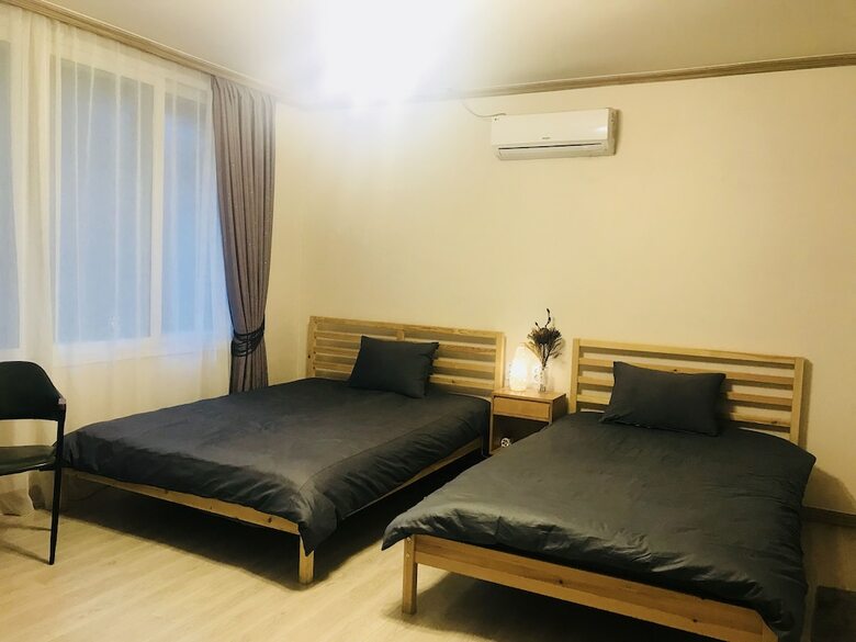 Hostal Naru Guesthouse