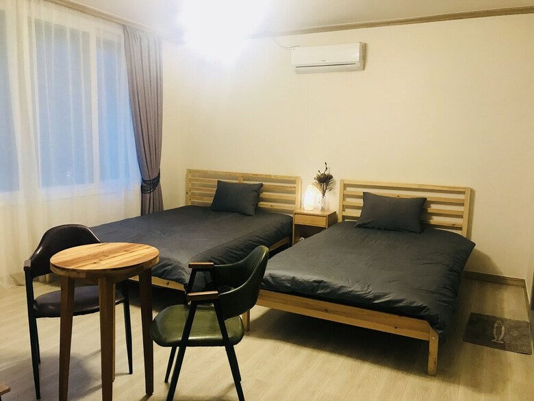 Hostal Naru Guesthouse