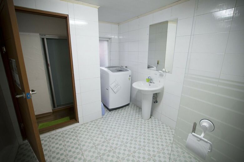Hostal Jeong House