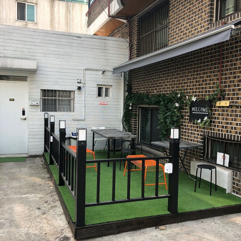 Hostal Jun Guesthouse